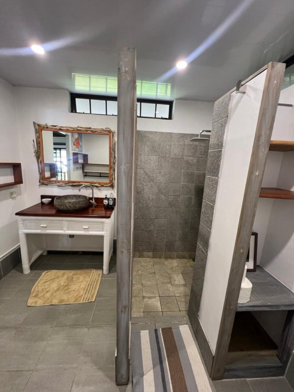 Fare Tetahora Villa Tevaitoa ภายนอก รูปภาพ
